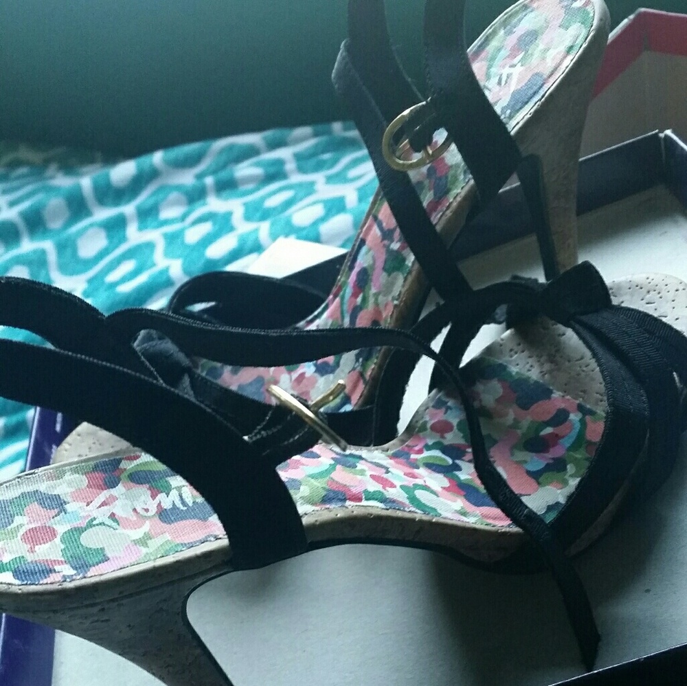 Womens shoes
